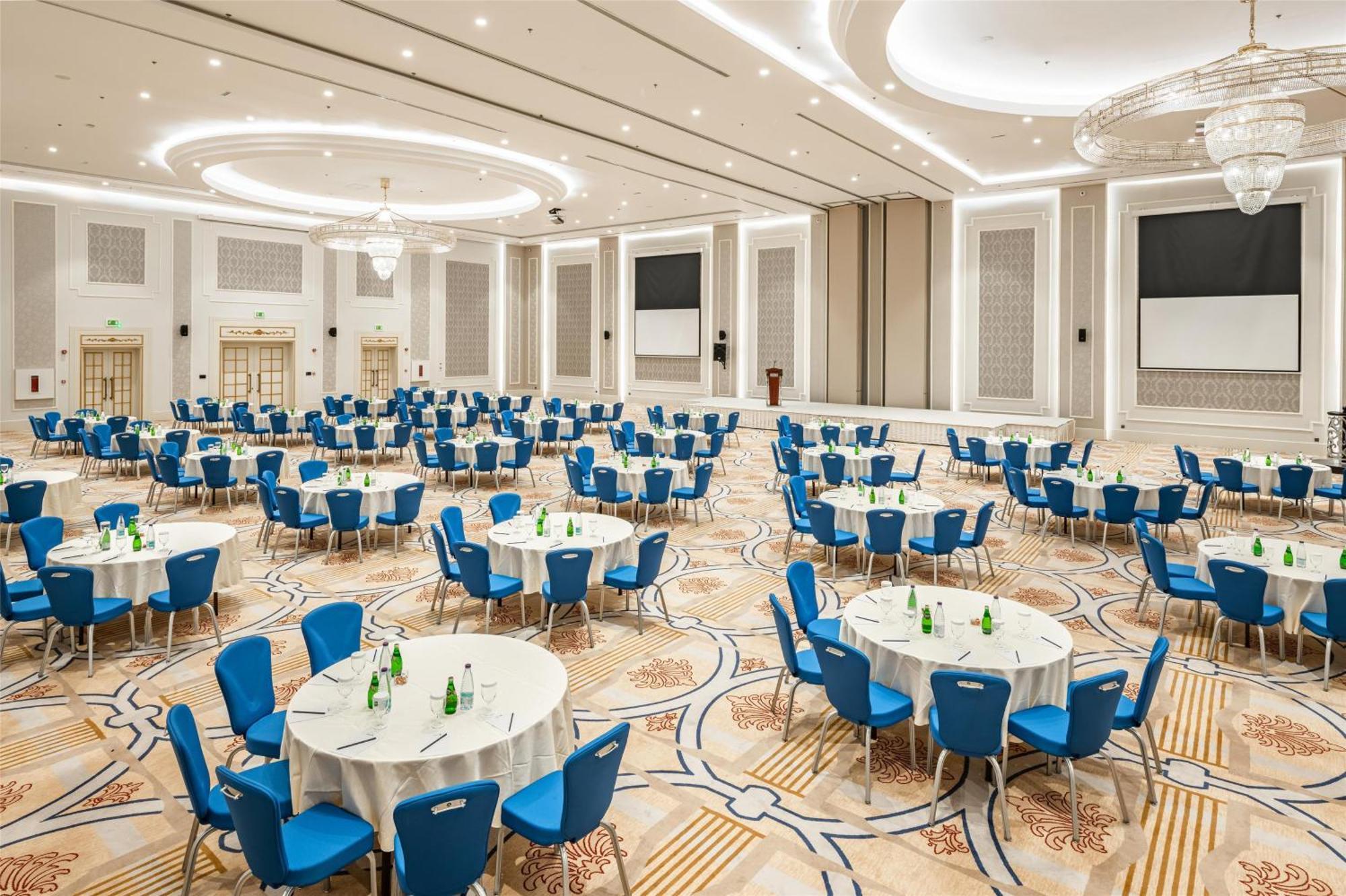 Radisson Blu Plaza Jeddah Hotel Екстериор снимка